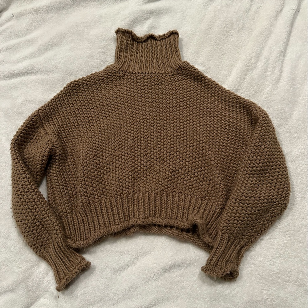 Forever 21 Brown Warm Knit Turtleneck Cropped Sweater